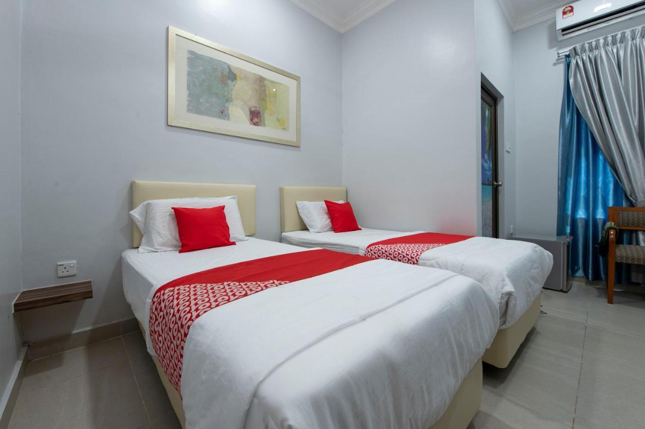 Oyo 90234 Sungai Rengit City Resort 2 Kampung Sungai Rengit Kültér fotó