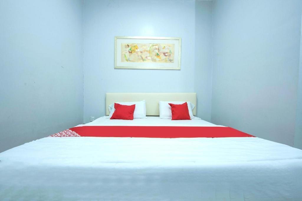 Oyo 90234 Sungai Rengit City Resort 2 Kampung Sungai Rengit Kültér fotó