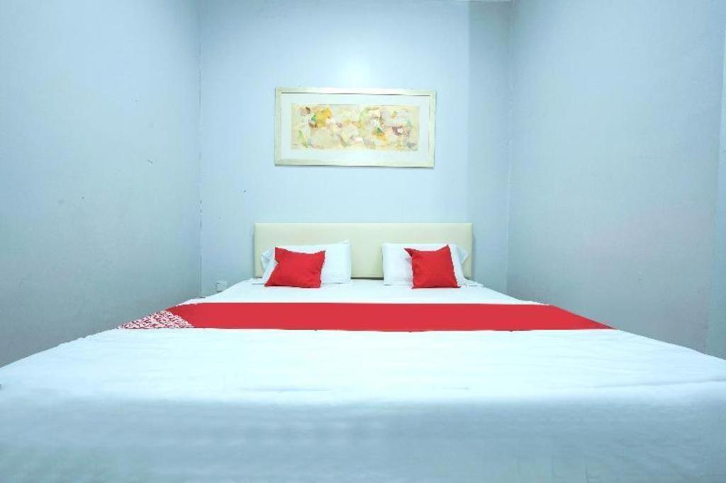 Oyo 90234 Sungai Rengit City Resort 2 Kampung Sungai Rengit Kültér fotó