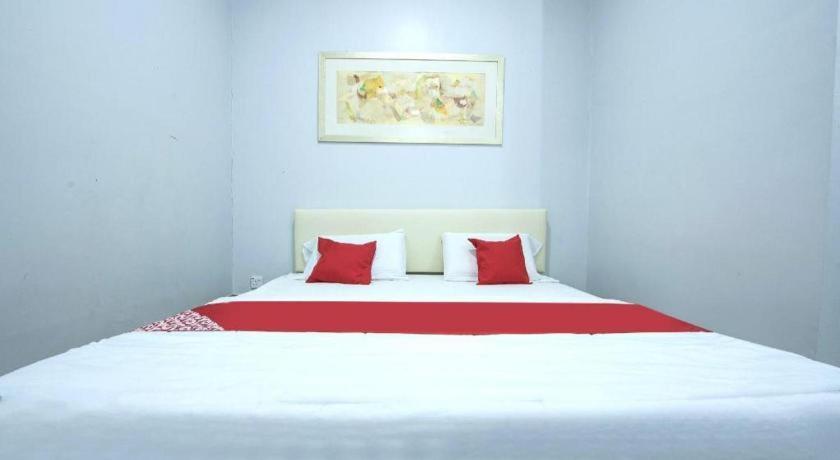 Oyo 90234 Sungai Rengit City Resort 2 Kampung Sungai Rengit Kültér fotó
